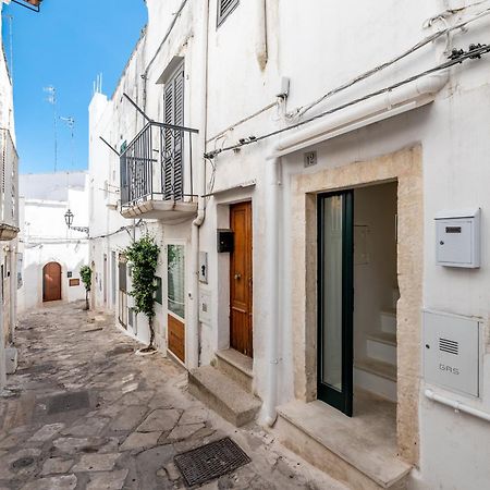 Апартаменти Ostuni Style - 2 Terraces With Sea Views Екстер'єр фото