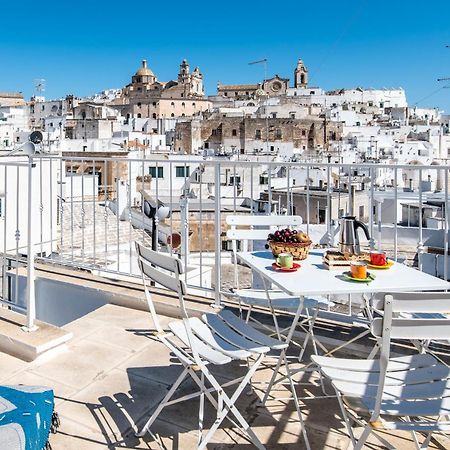 Апартаменти Ostuni Style - 2 Terraces With Sea Views Екстер'єр фото